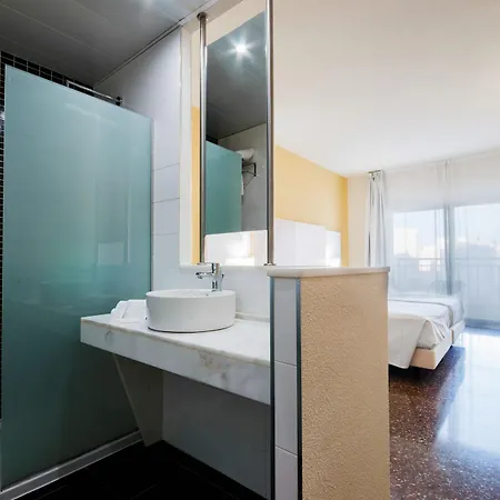Fontana Plaza Hotel