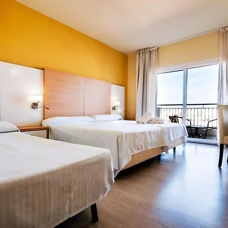 Fontana Plaza Hotel 3*