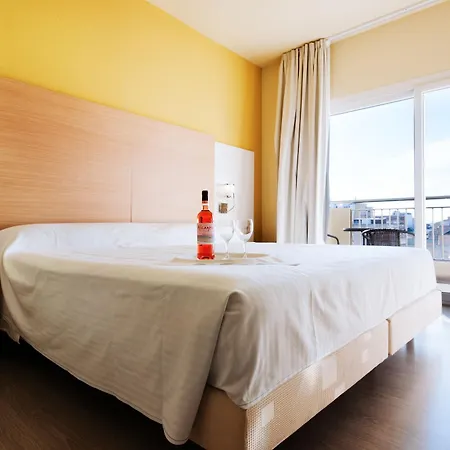 Hotel Fontana Plaza