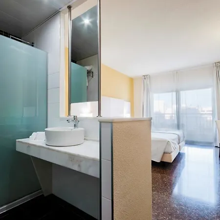 Fontana Plaza Hotel