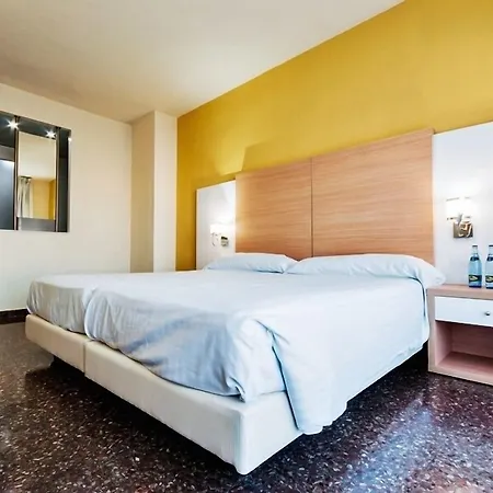 Fontana Plaza Hotell