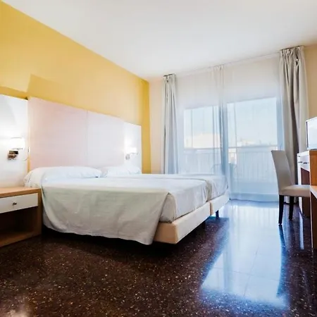 Fontana Plaza 3*