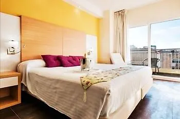 Fontana Plaza Hotel 3*
