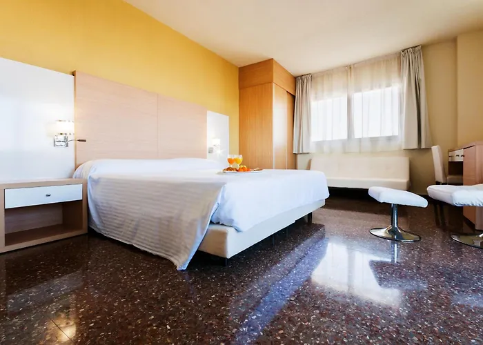Hotel Fontana Plaza 3*